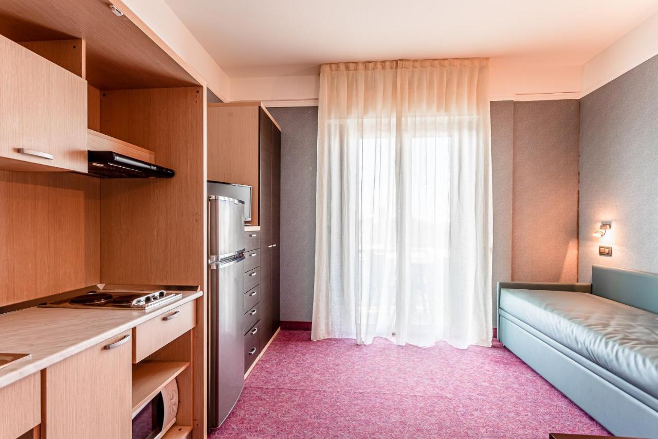 Residence & Suites Bellaria-Igea Marina Exteriör bild